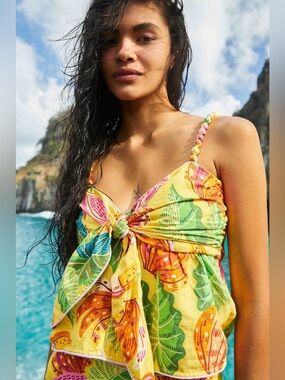 Anthropologie FARM Rio Yellow Beaks & Bananas Blouse is a tropical dream XL